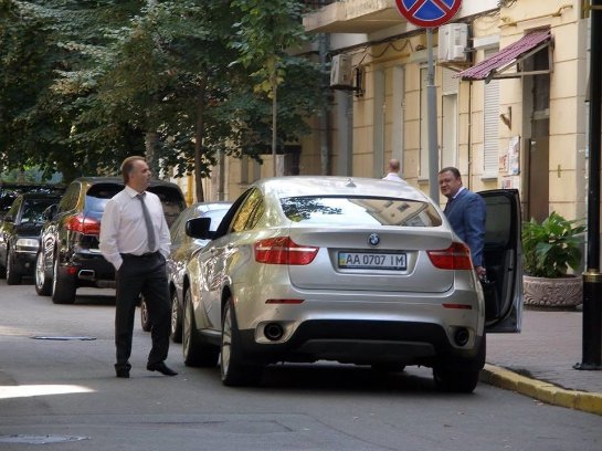 В Киеве копы оштрафовали авто с 