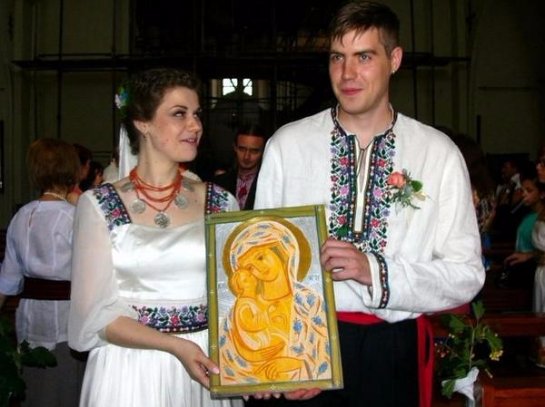 Олег Тягнибок выдал замуж старшую дочь (Фото)