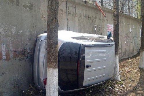 Курьезные снимки из серии «что-то здесь не так» (ФОТО)