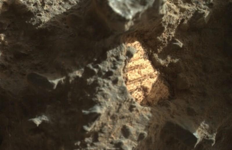 На Марсе обнаружены доказательства древней жизни (ФОТО)