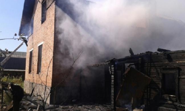 Из-за взрыва на Ривненщине заживо сгорели двое детей (ФОТО)