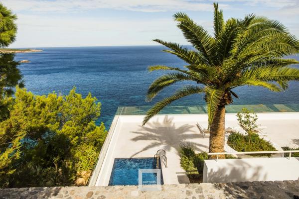 Традиционный средиземноморский стиль: элегантный дом для отдыха на острове Ибица (ФОТО)
