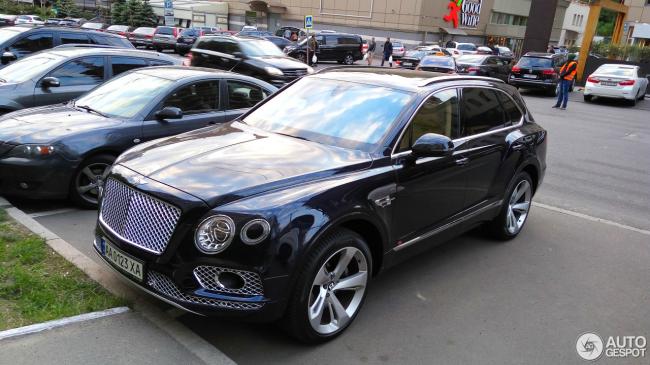 В Украине появился эксклюзивный внедорожник Bentley (ФОТО)